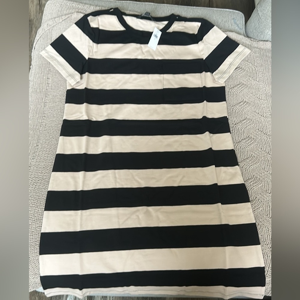 NWT banana Republic small